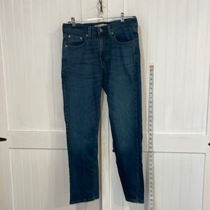 Signature Levi Strauss blue jeans, athletic size 28X30